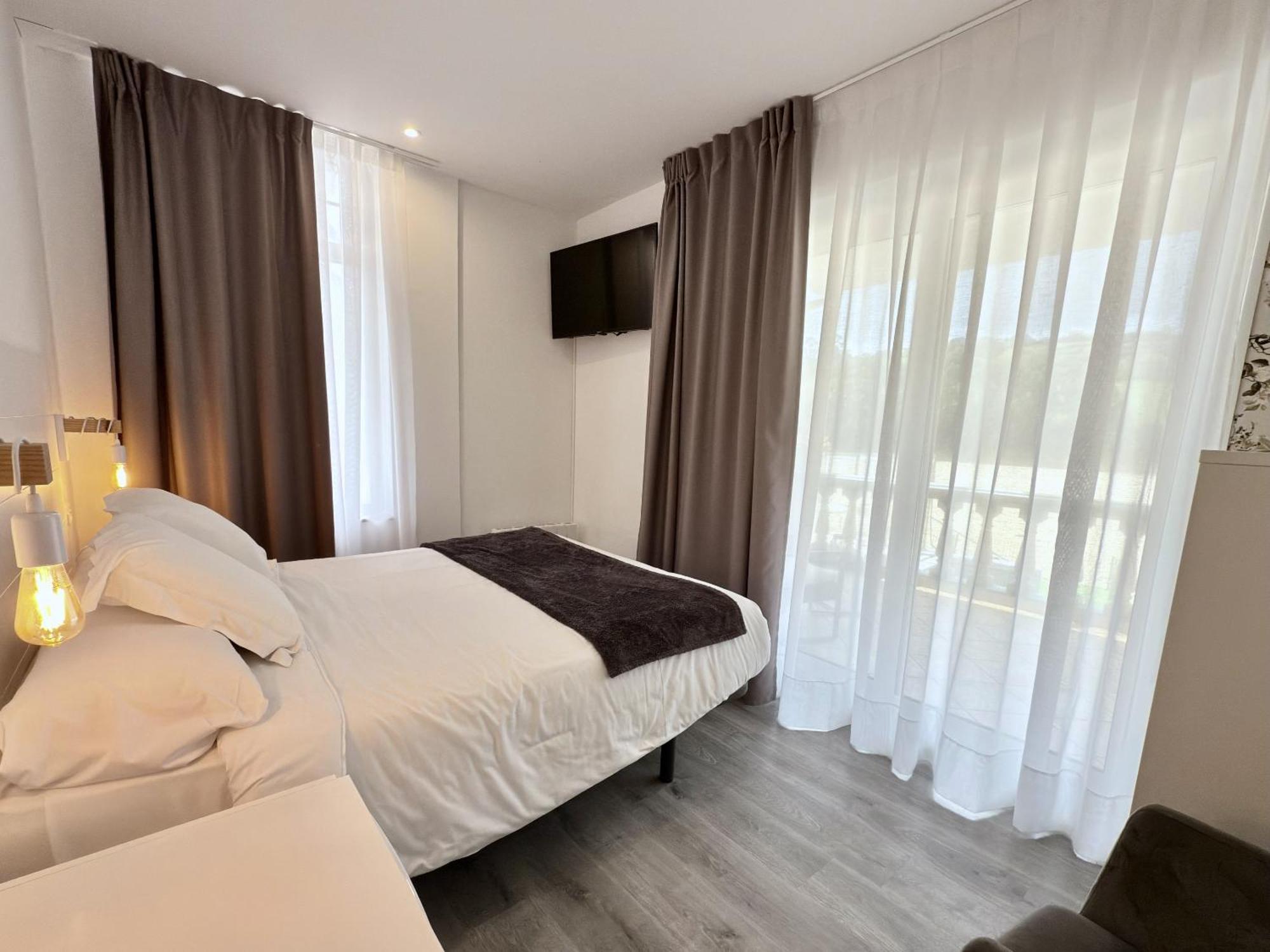 Hotel Sanmar โกเบรเซส ภายนอก รูปภาพ