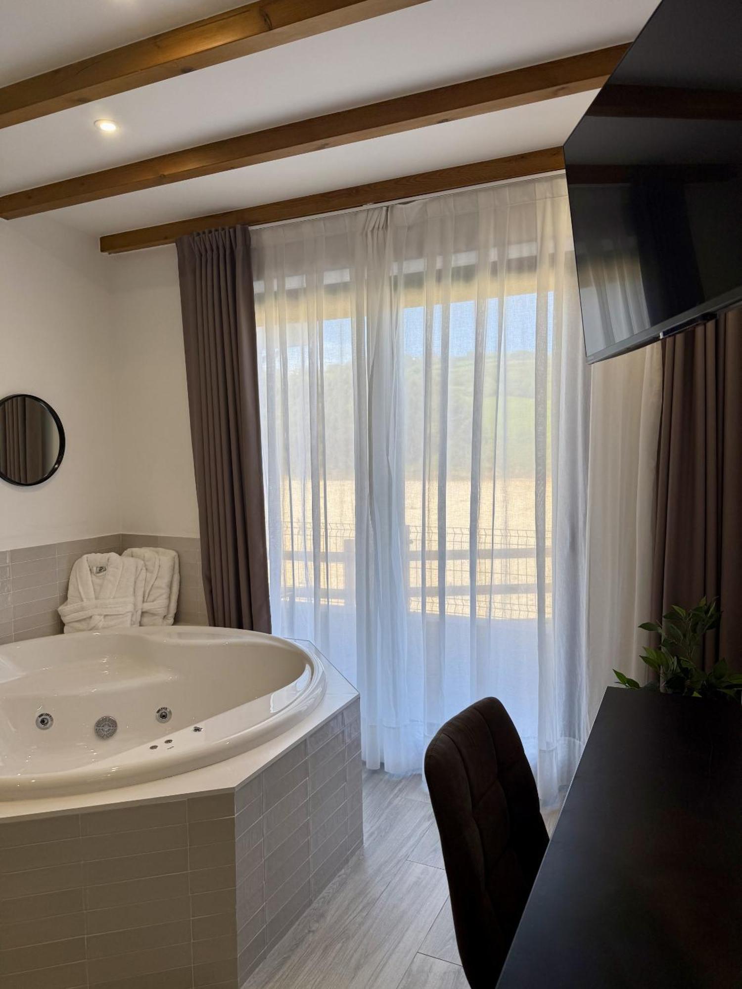 Hotel Sanmar โกเบรเซส ภายนอก รูปภาพ